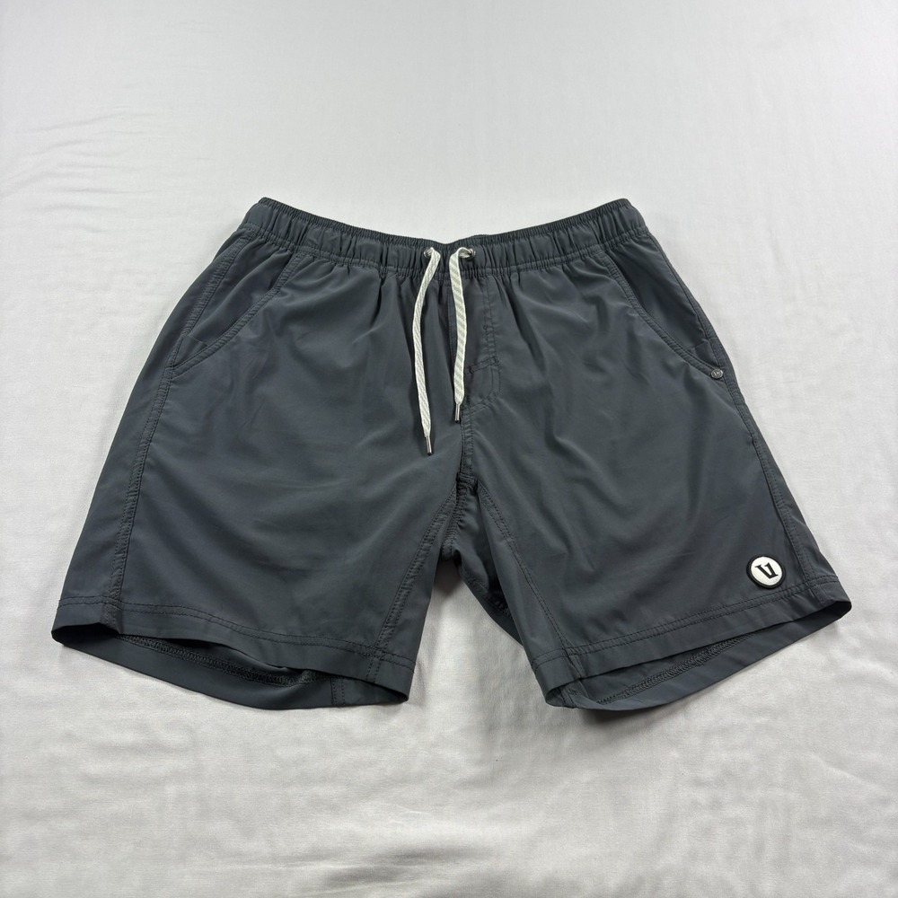 Vuori Kore Shorts Mens Medium Gray Athletic Lined Gym Training Hybrid Stretch